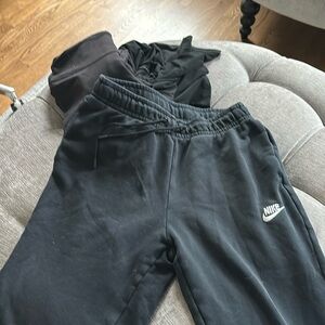 Well worn but still cute Nike sweat pants
